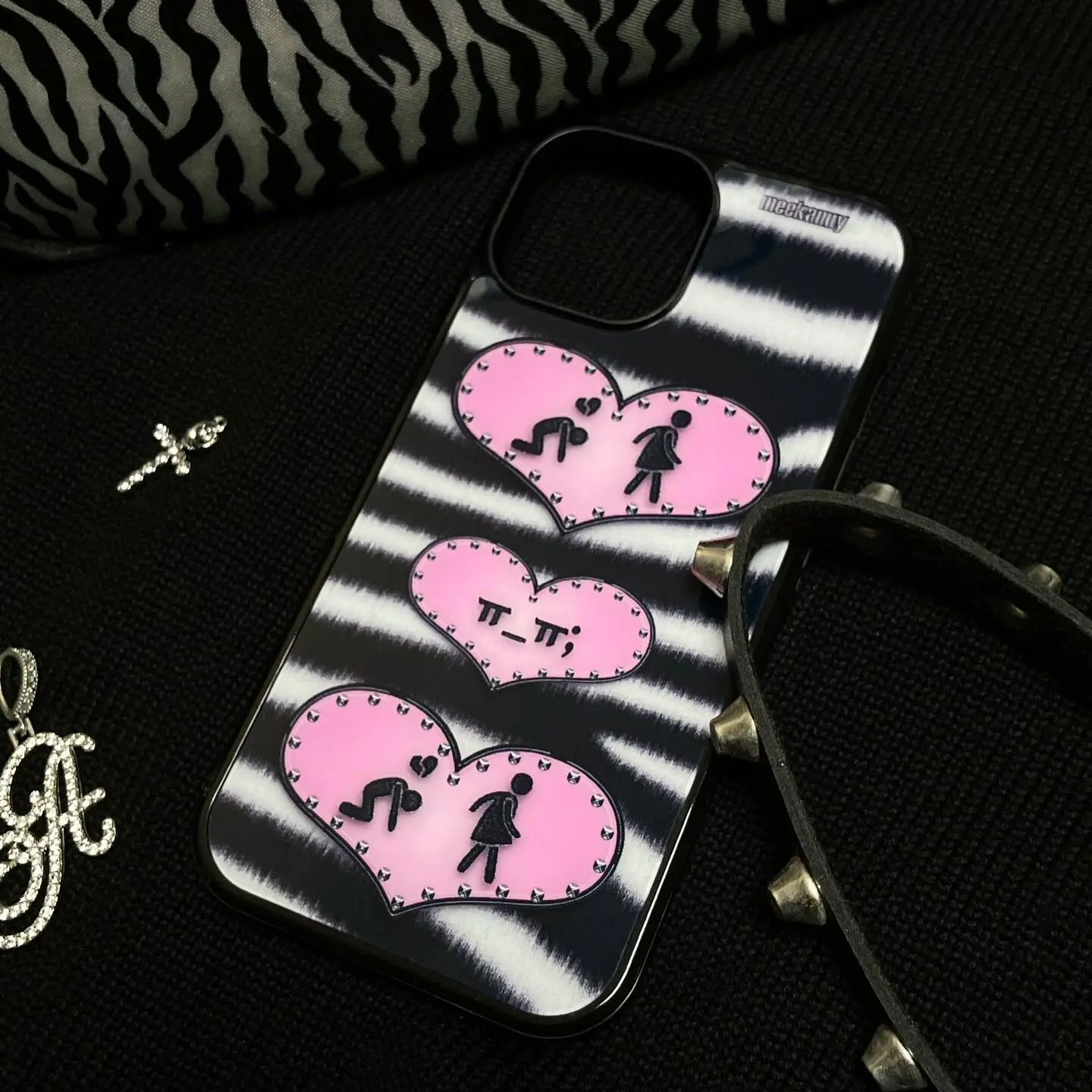 Niche Personality Ins Black an - огляд і ціна Phone Cases Custom